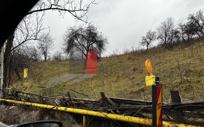 Rucar Teren intravilan 3214 mp  in Rucar cu deschidere 56 m in DN73