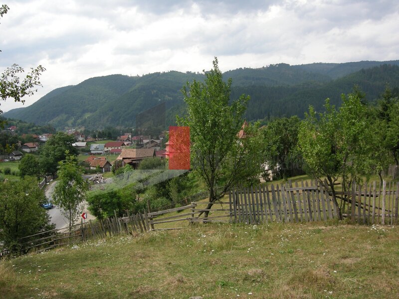 Rucar  Teren intravilan 3214 mp  in Rucar cu deschidere 56 m in DN73